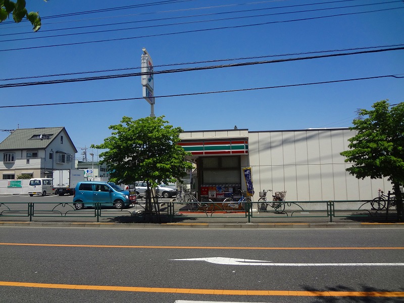 Convenience store. Seven-Eleven Akishima Higashi 5-chome up (convenience store) 297m