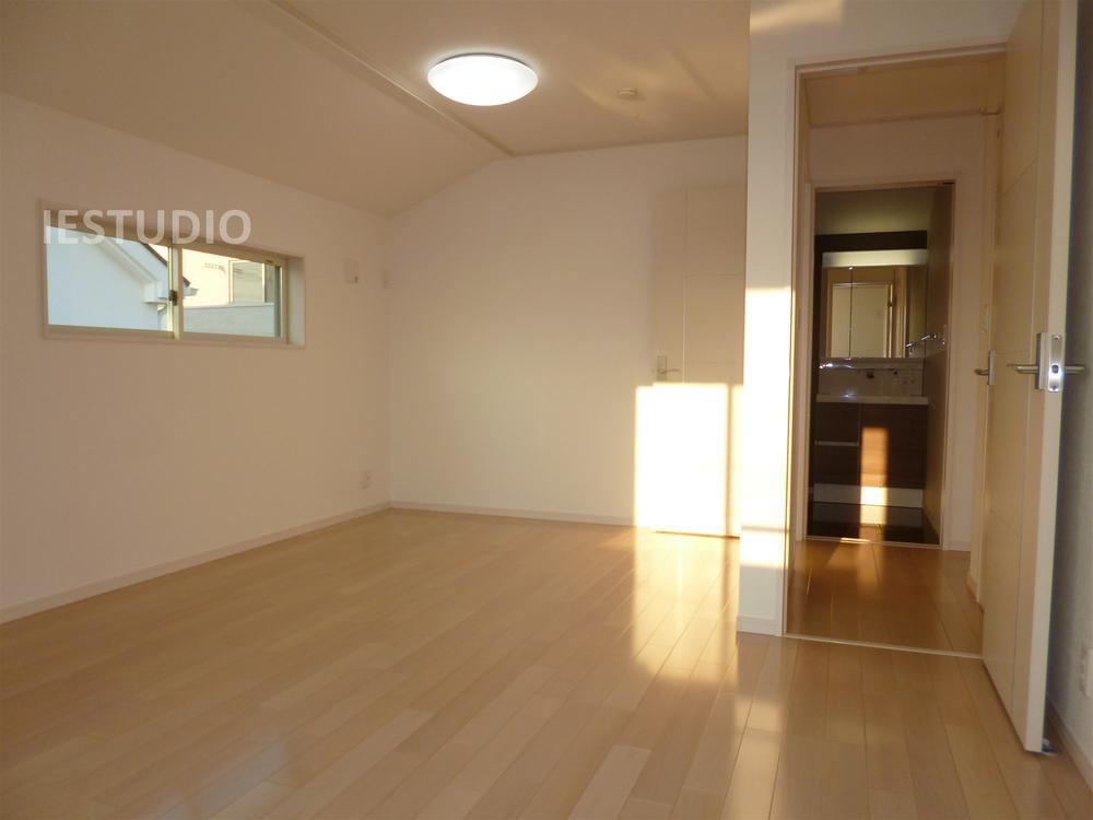 Other introspection. Indoor (12 May 2013) Shooting