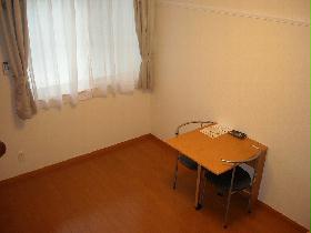 Living and room. 1F is a picture of.