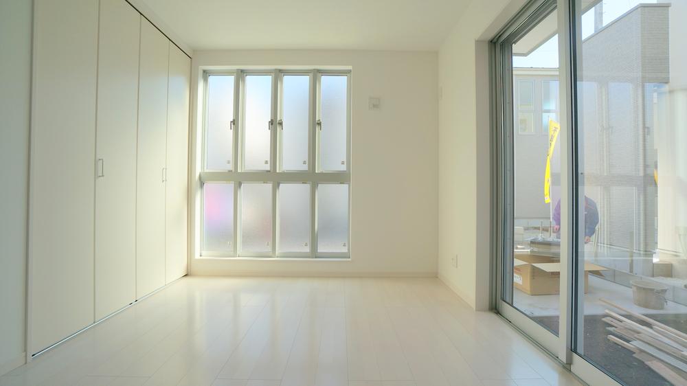 Other introspection. Western style room