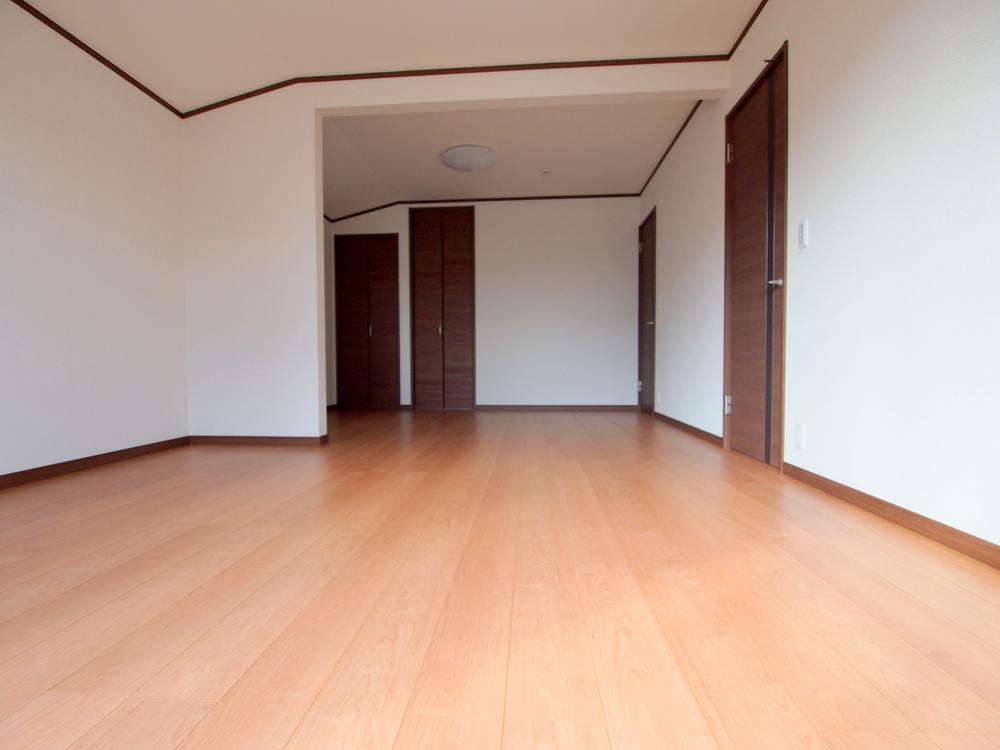 Other introspection. Western style room