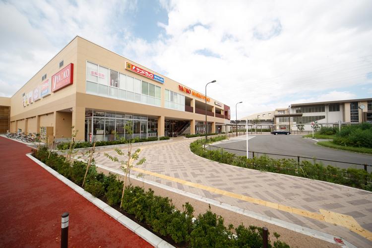 Other. Yaoko Co., Ltd. Seibu Tachikawa Station shop located just a 1-minute walk (30m). In the new store, which opened in July this year, 9:30 AM ~ 10:00 open until PM. A rich assortment, Us to firmly support the life of the family.