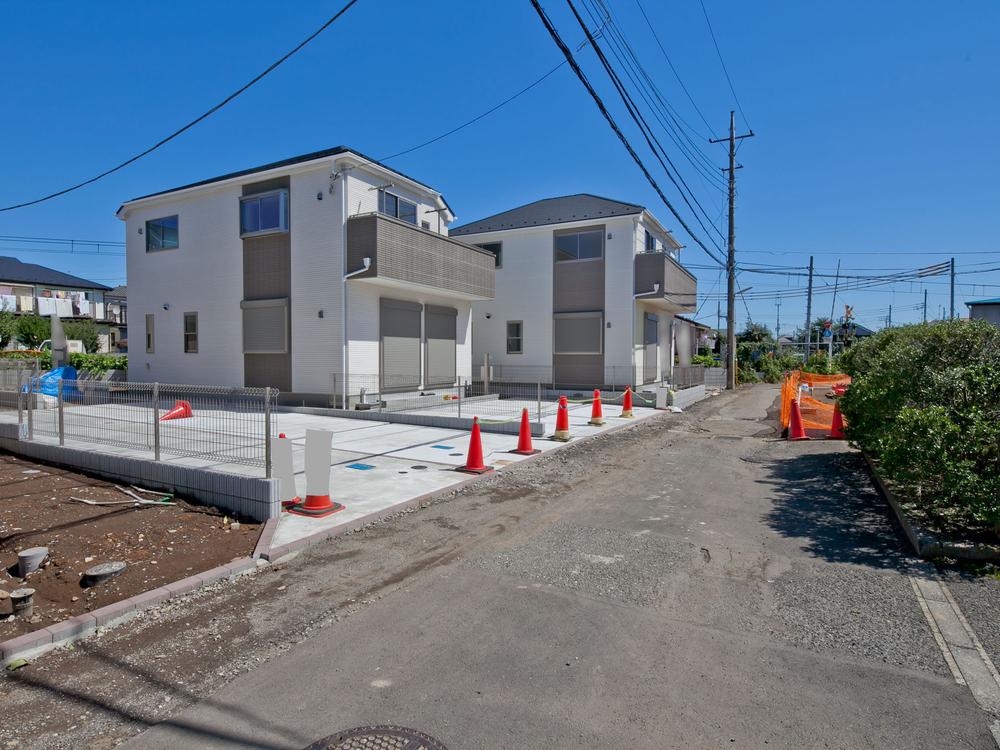 Local appearance photo. Indoor (11 May 2011) Shooting