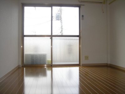 Living and room. A bright room