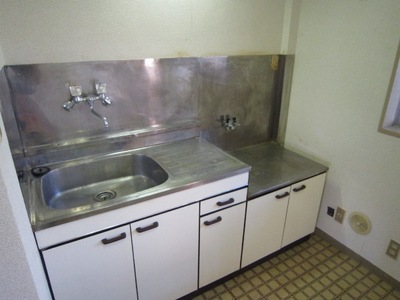 Kitchen. Gas stove installation Allowed