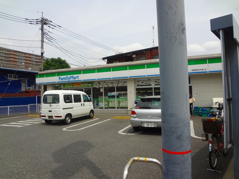 Convenience store. FamilyMart Showa Suwa Matsunaka street store up to (convenience store) 314m