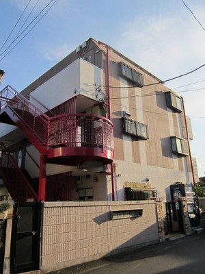 Building appearance. Appearance 2