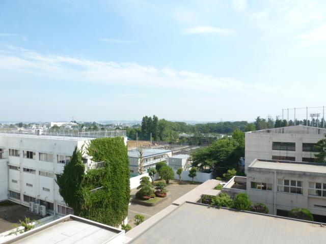 View photos from the dwelling unit. (May 2013) Shooting It will be the view from the veranda