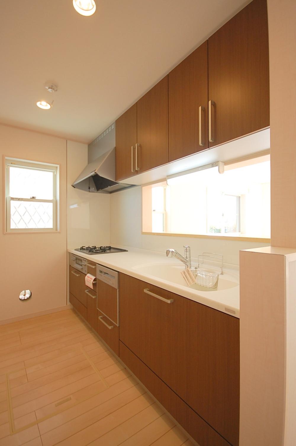 Same specifications photo (kitchen). The company construction cases