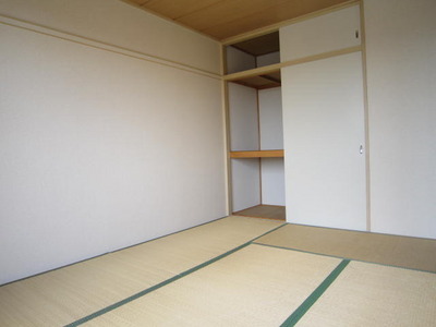 Living and room.  ☆ Japanese-style room 6 quires ☆ 