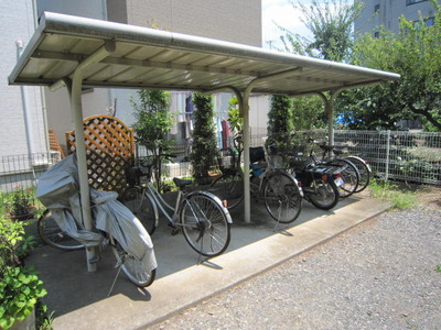 Other common areas. ☆ Covered parking lot ☆