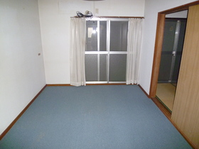 Living and room. Western-style is 6 Pledge angle room dihedral daylight