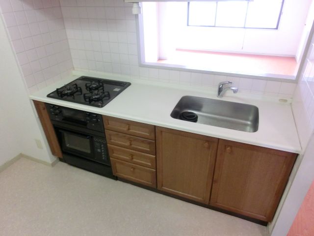 Kitchen. 3 is a neck easy-to-use system kitchen ☆