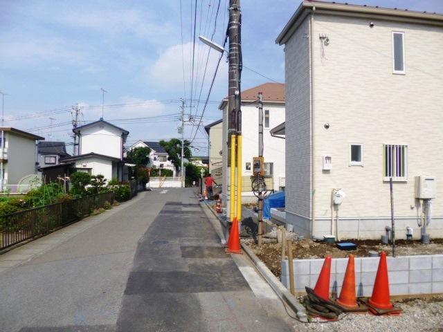 Local photos, including front road. It will be on the front road leaving one step home