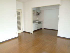 Living and room. 10 Pledge of spacious LDK