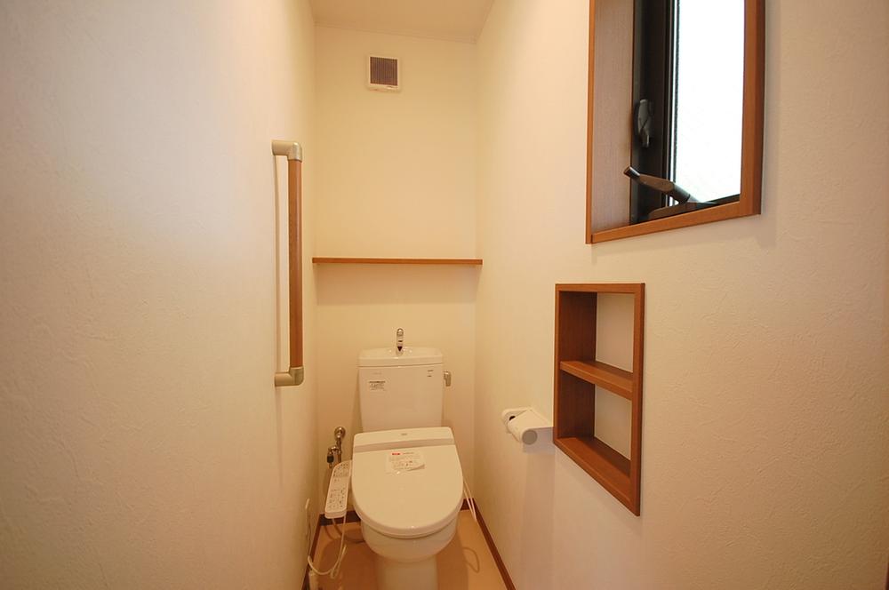 Same specifications photos (Other introspection). Toilet same specifications