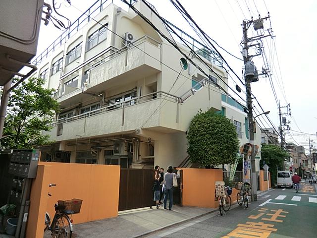 kindergarten ・ Nursery. To drop off and pick up of 260m daily until Arakawa nursery, Distance to go also walk, It is convenient.