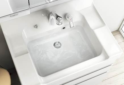 Same specifications photos (Other introspection). Yes to devise so hard to accumulate dirt with a slope around the faucet.