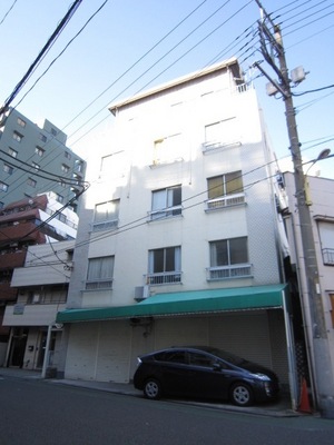 Building appearance. Yamanote Line "Nippori Station" a 3-minute walk, Chiyoda Line "Nishinippori Station" 7 minutes walk