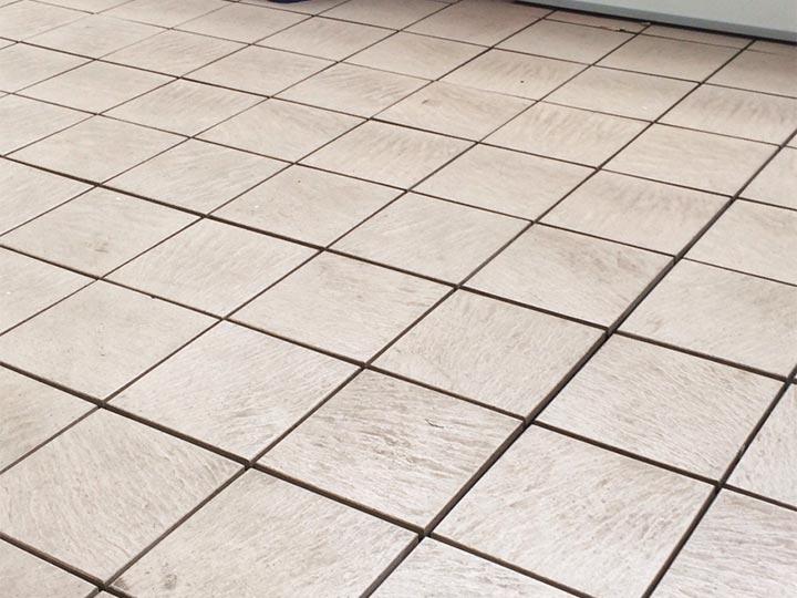 Balcony. Balcony tiled (November 2013) Shooting