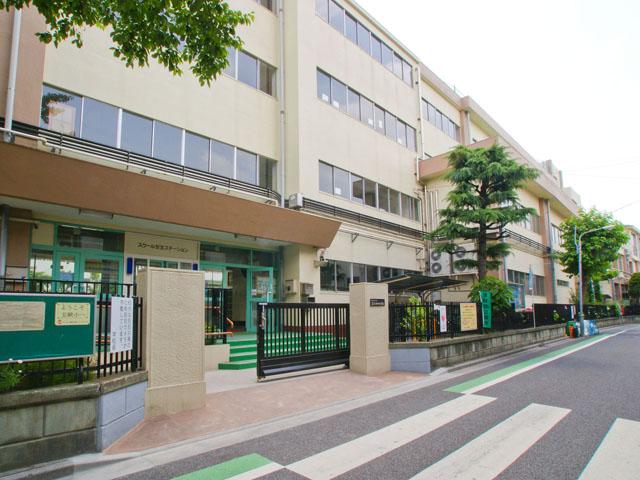 Primary school. Arakawa Ward fifth Kaita to elementary school 297m