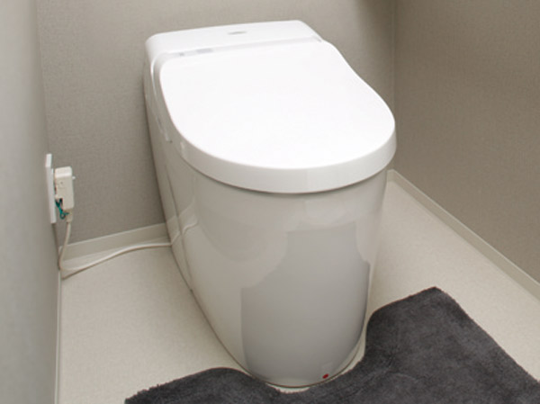 Toilet.  [Low silhouette toilet with hot cleaning function] Super water-saving toilet of the form that has been refined and refreshing without the bulge of tank. of course, Also it provides hot water cleaning function and heating toilet seat.