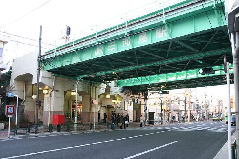 station. 320m until Mikawashima Station