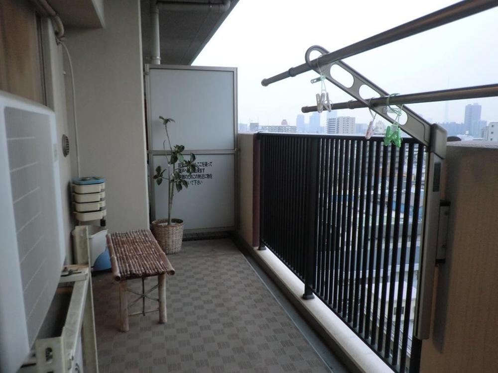 Balcony. Local (06 May 2013) Shooting.