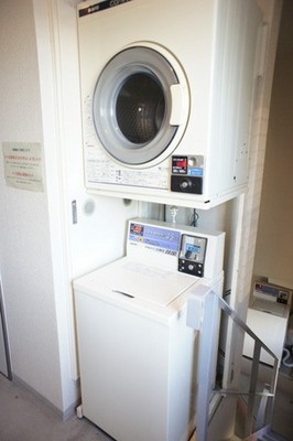 Other common areas. There is coin-operated laundry on site