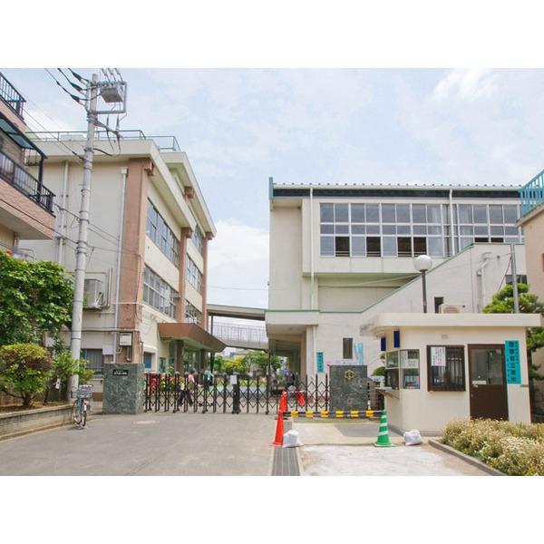 Primary school. Arakawa Ward Ogu to Nishi Elementary School 470m