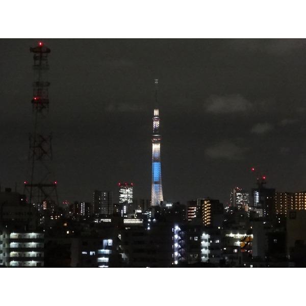 View photos from the dwelling unit. Sky tree Night view