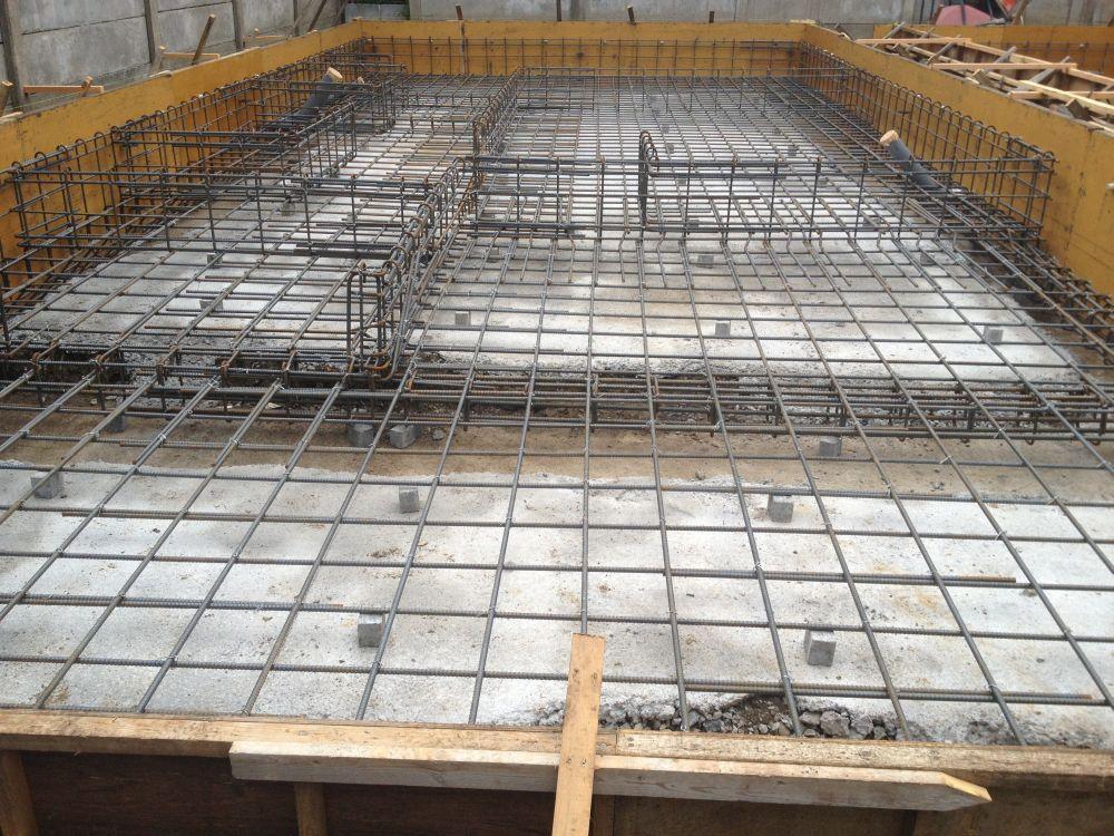 Local appearance photo. Foundation reinforcement (September 2013) Shooting