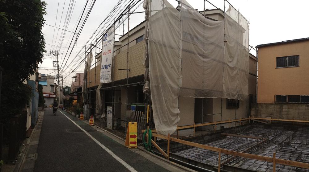 Local photos, including front road. Local (11 May 2013) Shooting