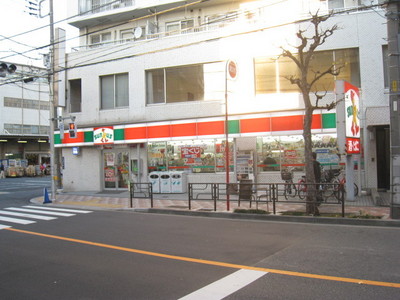 Convenience store. 154m until Thanksgiving Taito Negishi store (convenience store)
