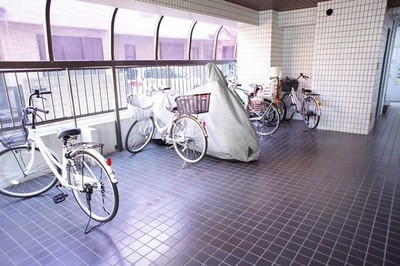 Other common areas. Bicycle parking space, Yes Storage bike