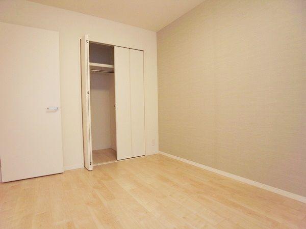 Non-living room. First floor store