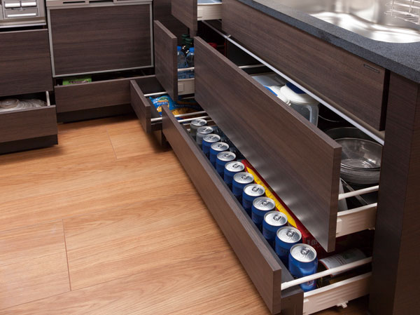 Kitchen.  [All slide storage] Be taken out easily slide housed thing back.