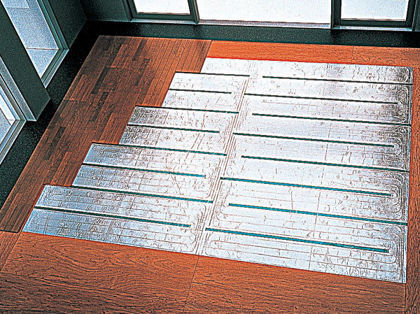 Other.  [Gas hot water floor heating] living ・ Adopt a hot water floor heating in the dining. Without causing the wind to wind up the dust, It warms to clean from feet. (More than the published photograph of the same specifications)