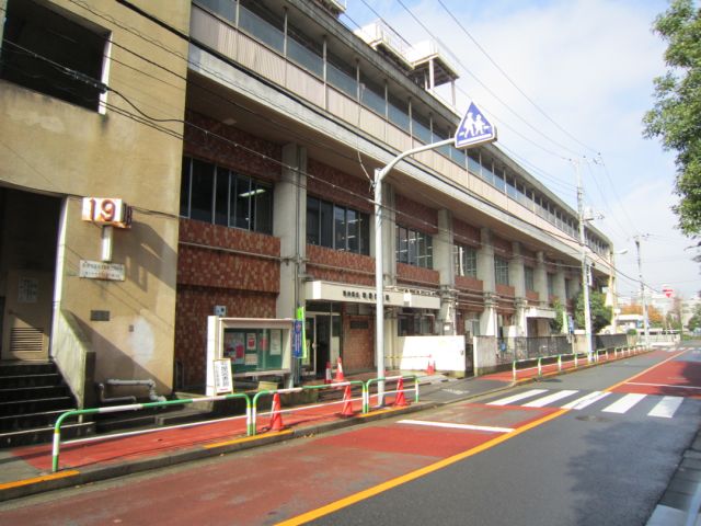 library. Machiya 400m until the library (library)