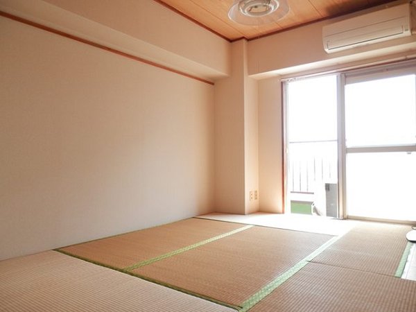 Other room space. Japanese-style room 6 quires