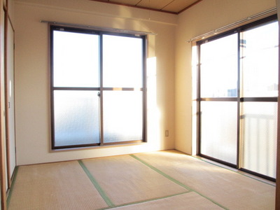 Living and room.  ※ Cleaning before 4.5 mat Japanese-style room Two-sided lighting