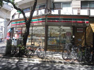Convenience store. Seven-Eleven Nishinippori 6-chome store up (convenience store) 63m