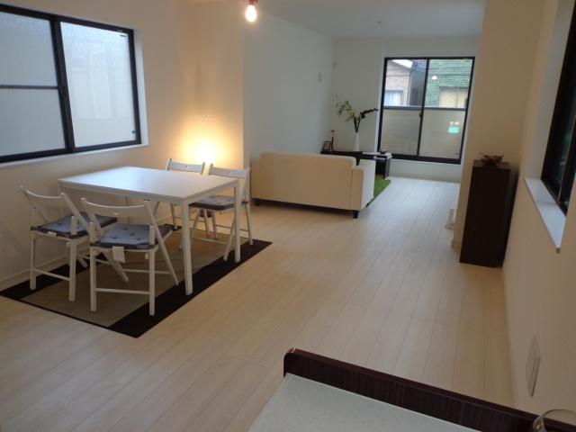 Same specifications photos (living). ※ Is an image. All buildings with 17 quires more LDK