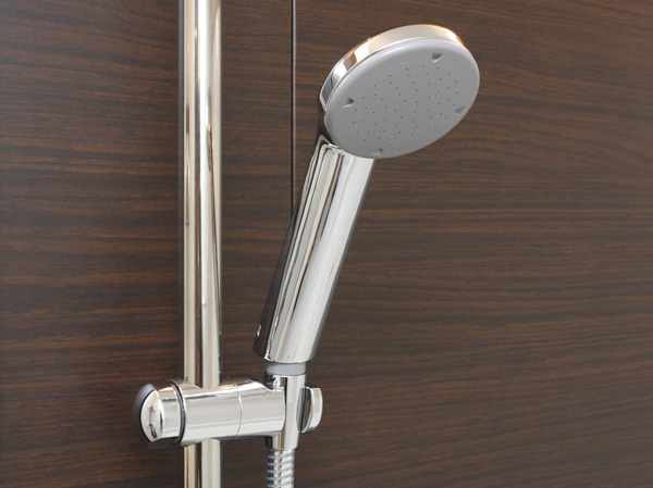 Bathing-wash room.  [Shower slide bar] According to the people and the attitude to use, Has adopted a shower slide bar to the height and angle of the shower can be adjusted freely.