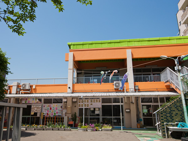 Surrounding environment. Municipal Higashinippori nursery school (about 250m / 4-minute walk)