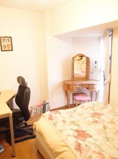Non-living room. Western-style (about 6.0 tatami mats) ※ Furniture, etc. are not included in the sale content.