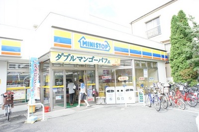 Convenience store. MINISTOP Arakawa 1-chome to (convenience store) 301m