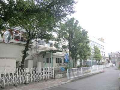 Primary school. Sixth Zuiko Corporation 200m up to elementary school (elementary school)