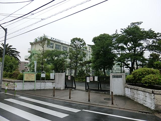 Junior high school. Arakawa 850m to stand fifth junior high school