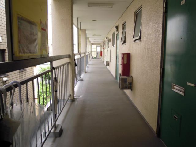 lobby. Share corridor